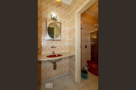 Casa à venda com 190m², 4 quartos e 1 vaga Casa à venda com 190m², 4 quartos e 1 vagaBanheiro 2