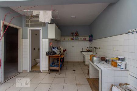 Casa à venda com 190m², 4 quartos e 1 vaga Casa à venda com 190m², 4 quartos e 1 vagaLavanderia