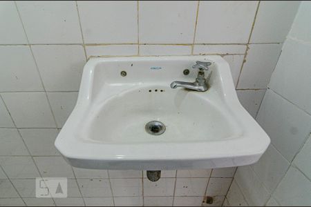 Apartamento para alugar com 132m², 3 quartos e 1 vaga Apartamento para alugar com 132m², 3 quartos e 1 vagaBanheiro de serviço