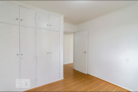Apartamento para alugar com 132m², 3 quartos e 1 vaga Apartamento para alugar com 132m², 3 quartos e 1 vagaQuarto 2