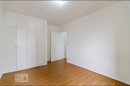 Quarto 1 de apartamento para alugar com 3 quartos, 132m² em Pinheiros, São Paulo