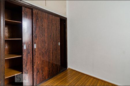 Apartamento para alugar com 132m², 3 quartos e 1 vaga Apartamento para alugar com 132m², 3 quartos e 1 vagaQuarto de serviço