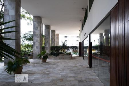 Apartamento para alugar com 132m², 3 quartos e 1 vaga Apartamento para alugar com 132m², 3 quartos e 1 vagaÁrea comum