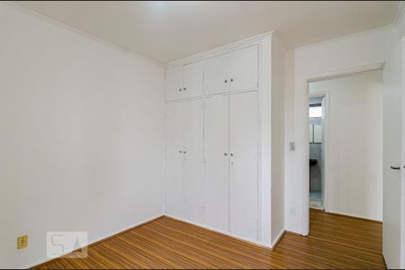 Apartamento para alugar com 132m², 3 quartos e 1 vaga Apartamento para alugar com 132m², 3 quartos e 1 vagaQuarto 2