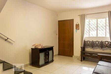 Casa à venda com 105m², 3 quartos e sem vagaSala