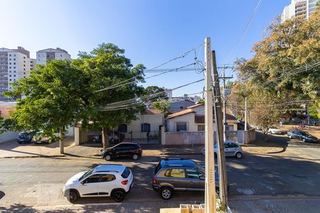 Casa à venda com 186m², 5 quartos e 6 vagas Casa à venda com 186m², 5 quartos e 6 vagasVista do quarto 3