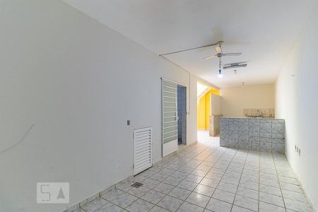 Casa à venda com 186m², 5 quartos e 6 vagas Casa à venda com 186m², 5 quartos e 6 vagasVagas de garagem