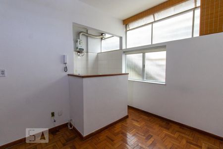 Apartamento à venda com 40m², 1 quarto e sem vaga Apartamento à venda com 40m², 1 quarto e sem vagaCozinha