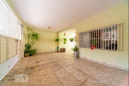 Casa à venda com 280m², 3 quartos e 2 vagasGaragem e Fachada