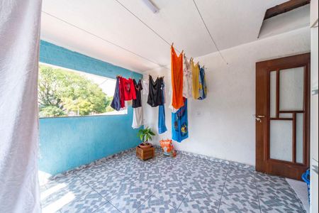 Casa à venda com 280m², 3 quartos e 2 vagasÁrea de Serviço 