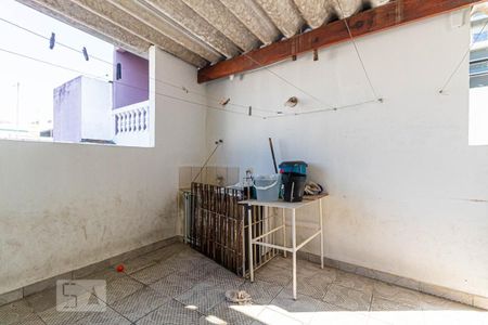 Casa à venda com 350m², 3 quartos e 4 vagasárea de serviço 2