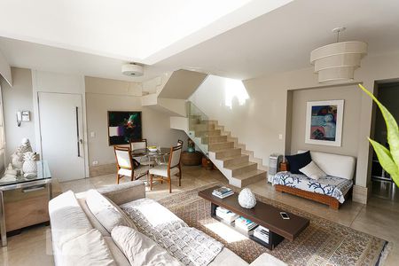 Apartamento à venda com 227m², 3 quartos e 2 vagas Apartamento à venda com 227m², 3 quartos e 2 vagasSala 2