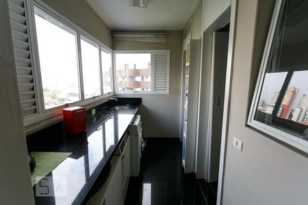 Apartamento à venda com 227m², 3 quartos e 2 vagas Apartamento à venda com 227m², 3 quartos e 2 vagasÁrea de Serviço
