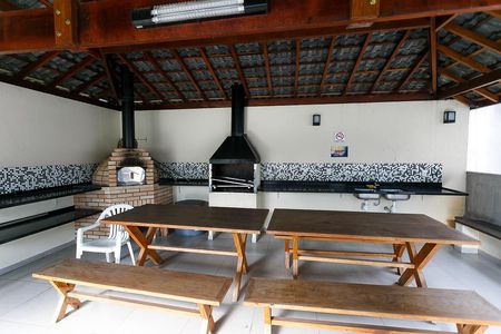 Apartamento à venda com 227m², 3 quartos e 2 vagas Apartamento à venda com 227m², 3 quartos e 2 vagasÁrea comum - Churrasqueira