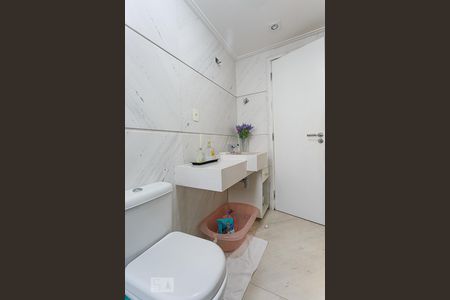 Apartamento à venda com 227m², 3 quartos e 2 vagas Apartamento à venda com 227m², 3 quartos e 2 vagasBanheiro