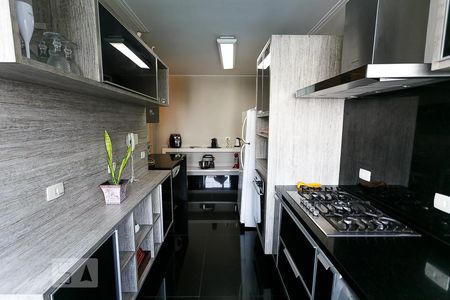 Apartamento à venda com 227m², 3 quartos e 2 vagas Apartamento à venda com 227m², 3 quartos e 2 vagasCozinha