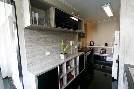 Apartamento à venda com 227m², 3 quartos e 2 vagas Apartamento à venda com 227m², 3 quartos e 2 vagasCozinha