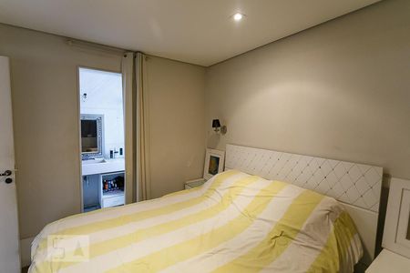 Apartamento à venda com 227m², 3 quartos e 2 vagas Apartamento à venda com 227m², 3 quartos e 2 vagassuíte