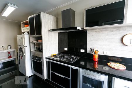 Apartamento à venda com 227m², 3 quartos e 2 vagas Apartamento à venda com 227m², 3 quartos e 2 vagasCozinha