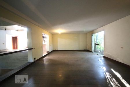 Casa à venda com 1300m², 5 quartos e 6 vagasSala 