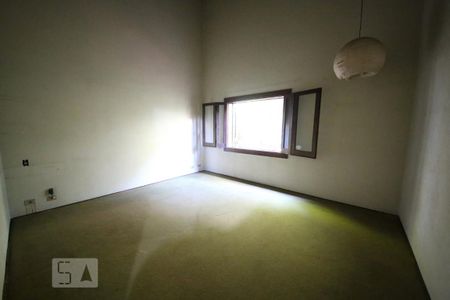 Casa à venda com 1300m², 5 quartos e 6 vagasSuíte 3