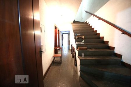 Casa à venda com 1300m², 5 quartos e 6 vagasAcesso