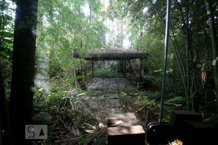 Casa à venda com 1300m², 5 quartos e 6 vagasSala - Vista