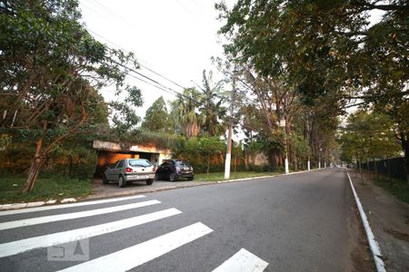 Casa à venda com 1300m², 5 quartos e 6 vagasVizinhança