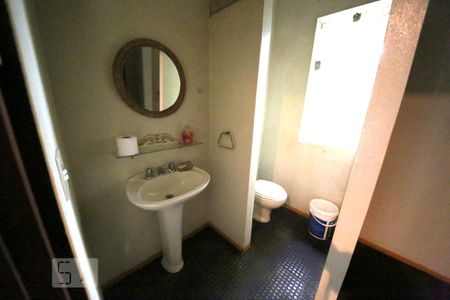 Casa à venda com 1300m², 5 quartos e 6 vagasBanheiro