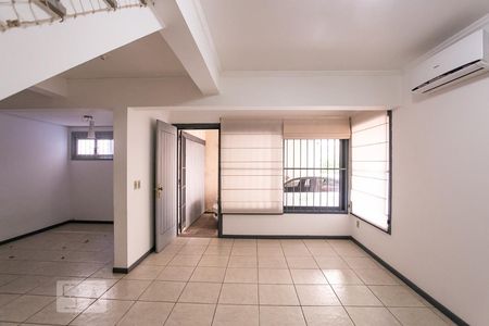 Casa de condomínio à venda com 196m², 3 quartos e 2 vagasSala de Estar