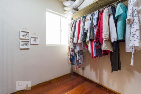 Apartamento à venda com 120m², 4 quartos e 2 vagasQuarto