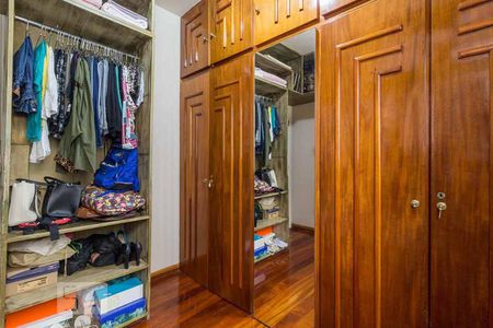 Apartamento à venda com 120m², 4 quartos e 2 vagasQuarto