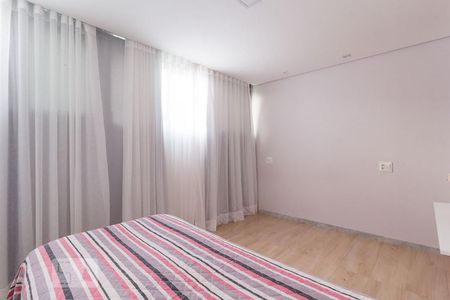 Apartamento à venda com 120m², 4 quartos e 2 vagasQuarto