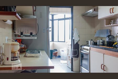 Apartamento à venda com 110m², 3 quartos e 2 vagasCozinha