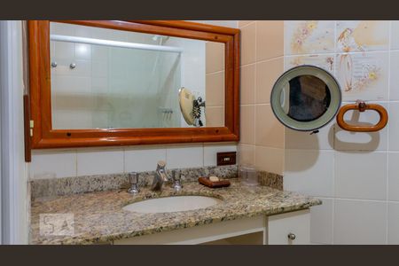 Apartamento à venda com 110m², 3 quartos e 2 vagasBanheiro da Suíte