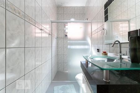 Casa à venda com 175m², 3 quartos e 3 vagasBanheiro da Suíte