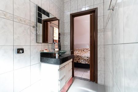 Casa à venda com 175m², 3 quartos e 3 vagasBanheiro da Suíte