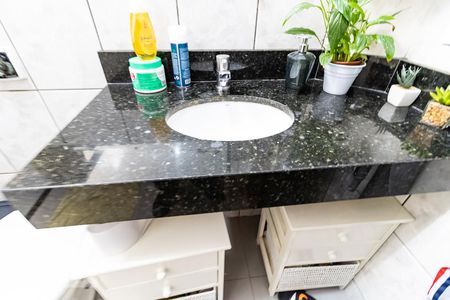 Casa à venda com 175m², 3 quartos e 3 vagasBanheiro Social