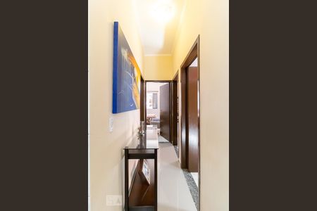 Casa à venda com 175m², 3 quartos e 3 vagasCorredor