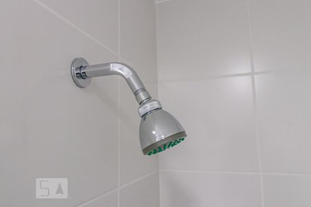 Detalhe do Banheiro Social de apartamento à venda com 1 quarto, 59m² em Alphaville Empresarial, Barueri