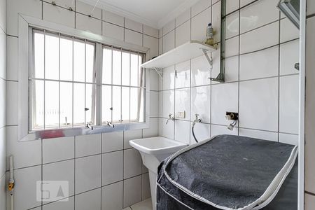 Apartamento à venda com 70m², 2 quartos e 1 vagaÁrea de Serviço