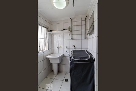 Apartamento à venda com 70m², 2 quartos e 1 vagaÁrea de Serviço