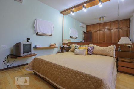 Apartamento à venda com 250m², 4 quartos e 2 vagasQuarto 4 Suíte