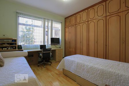 Apartamento à venda com 250m², 4 quartos e 2 vagasQuarto 3 Suíte