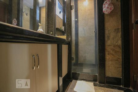 Apartamento à venda com 250m², 4 quartos e 2 vagasBanheiro Social