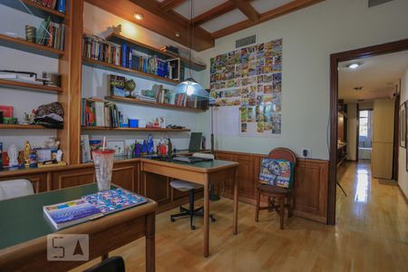 Apartamento à venda com 250m², 4 quartos e 2 vagasQuarto 1