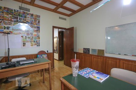 Apartamento à venda com 250m², 4 quartos e 2 vagasQuarto 1