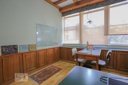 Apartamento à venda com 250m², 4 quartos e 2 vagasQuarto 1