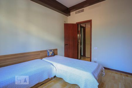 Apartamento à venda com 250m², 4 quartos e 2 vagasQuarto 2