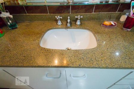 Apartamento para alugar com 141m², 3 quartos e 4 vagasBanheiro da Suíte